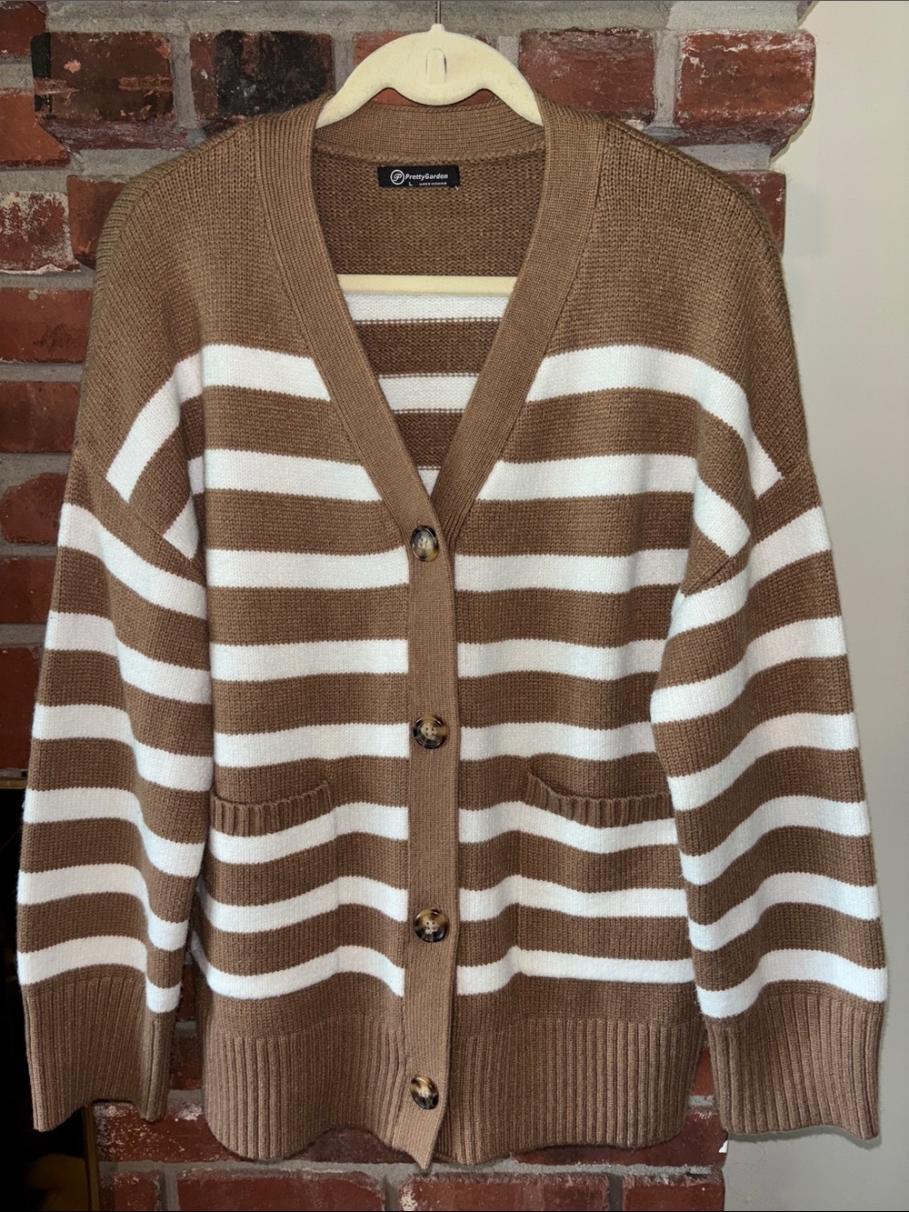 PrettyGarden Striped //Brown & White Button Front Cardigan Sweater Women’s Large